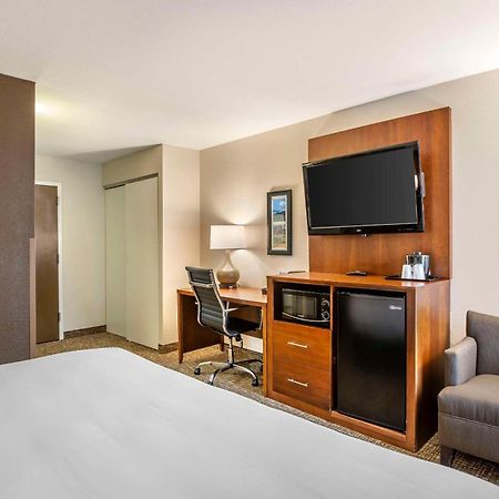 Comfort Inn Petersburg Near Fort Gregg-Adams Bagian luar foto