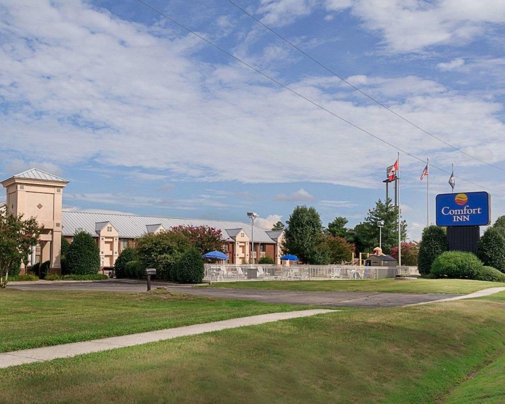Comfort Inn Petersburg Near Fort Gregg-Adams Bagian luar foto