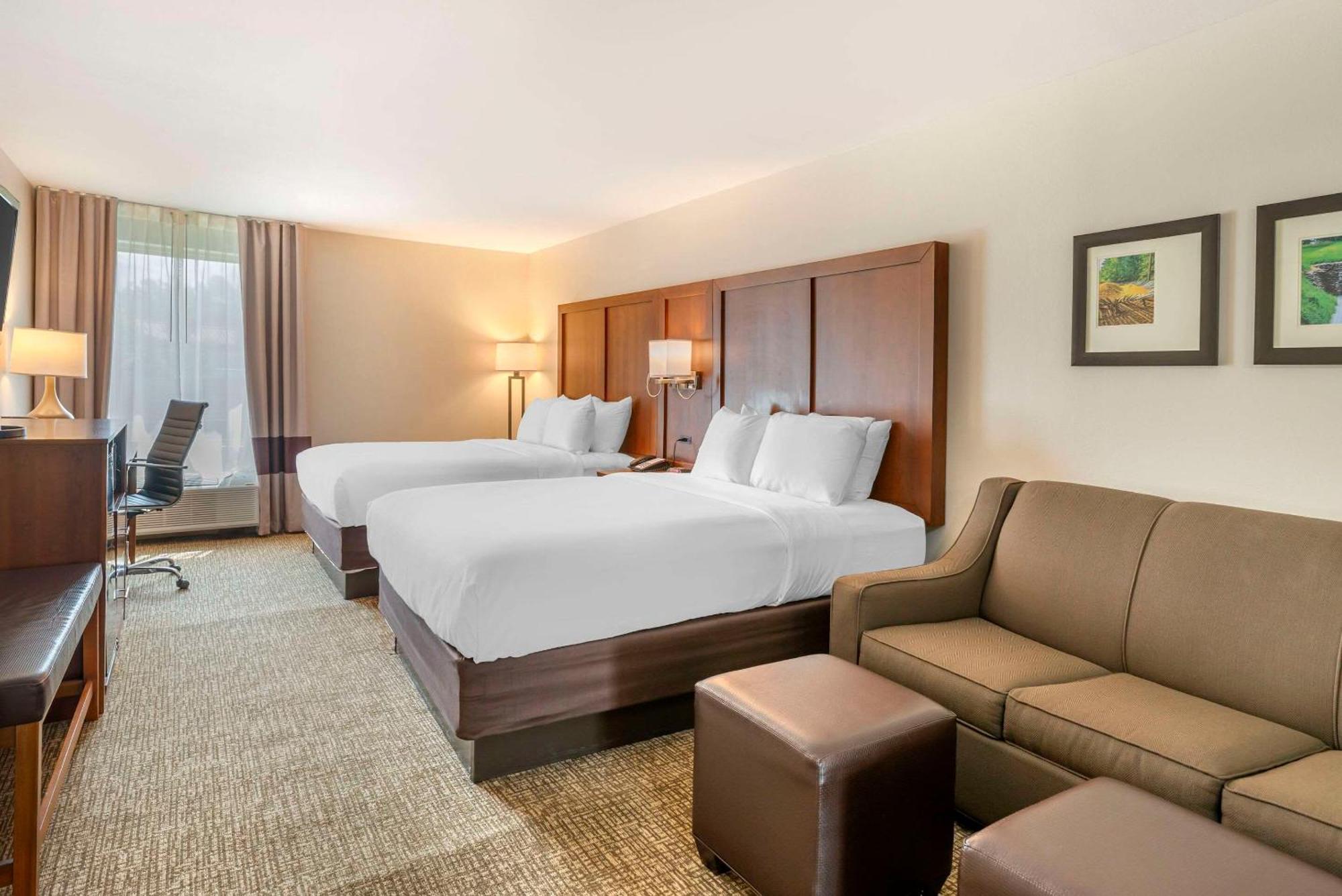 Comfort Inn Petersburg Near Fort Gregg-Adams Bagian luar foto